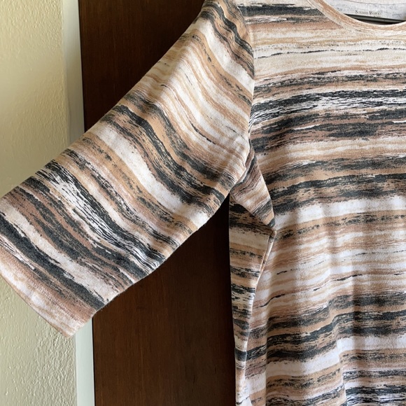 Studio Works Woman 1x top with 3/4 length sleeves - Picture 9 of 11